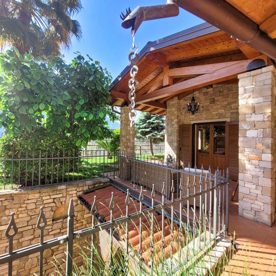 Villa Fior Di Loto Limone sul Garda Esterno foto