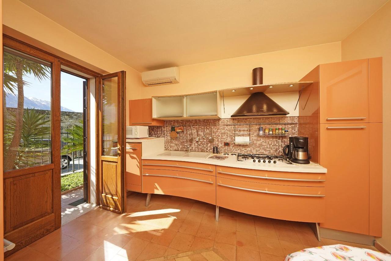 Villa Fior Di Loto Limone sul Garda Esterno foto