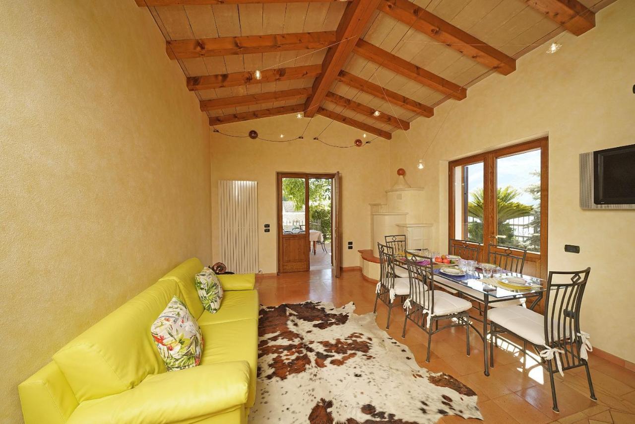 Villa Fior Di Loto Limone sul Garda Esterno foto