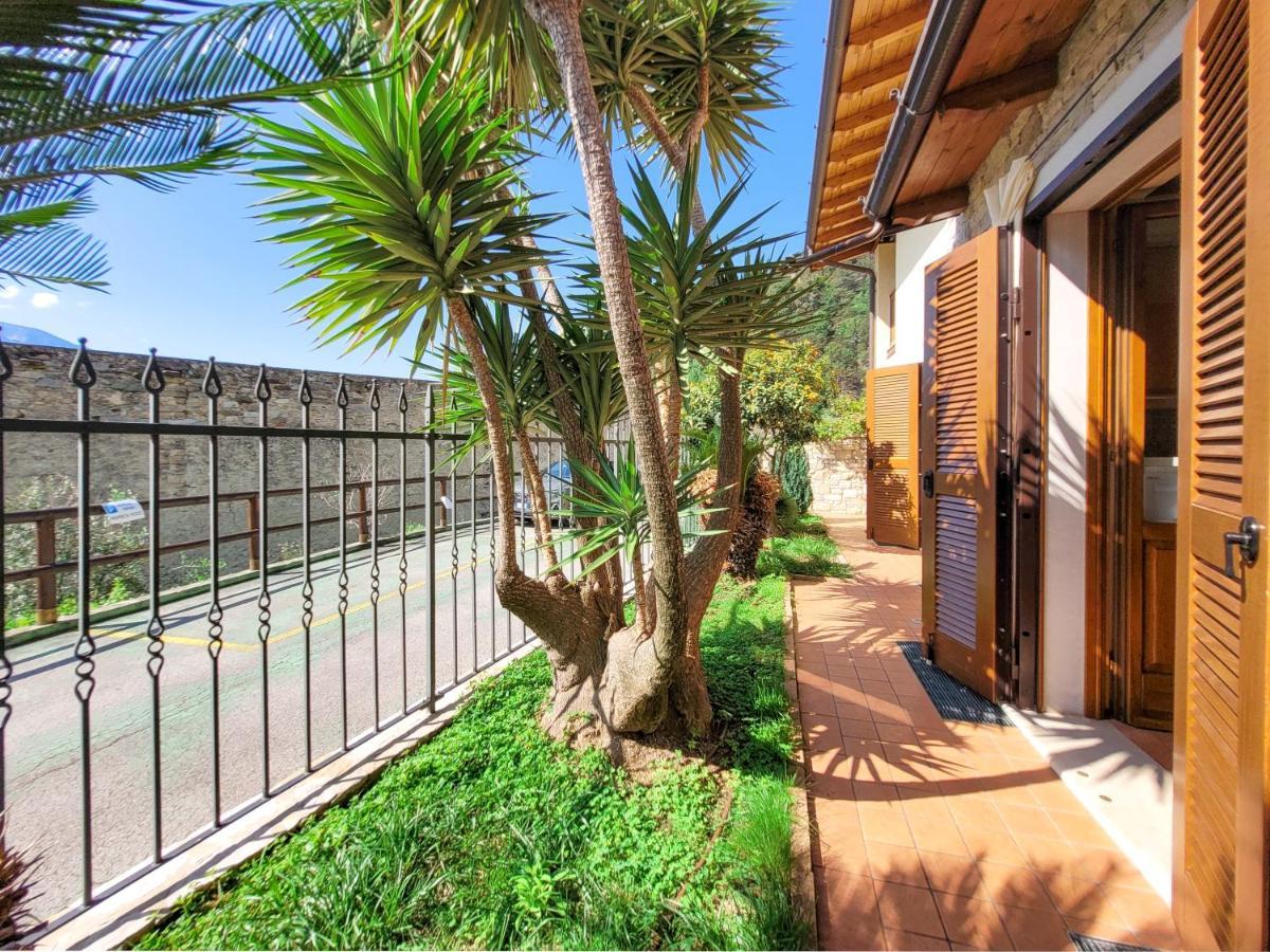 Villa Fior Di Loto Limone sul Garda Esterno foto